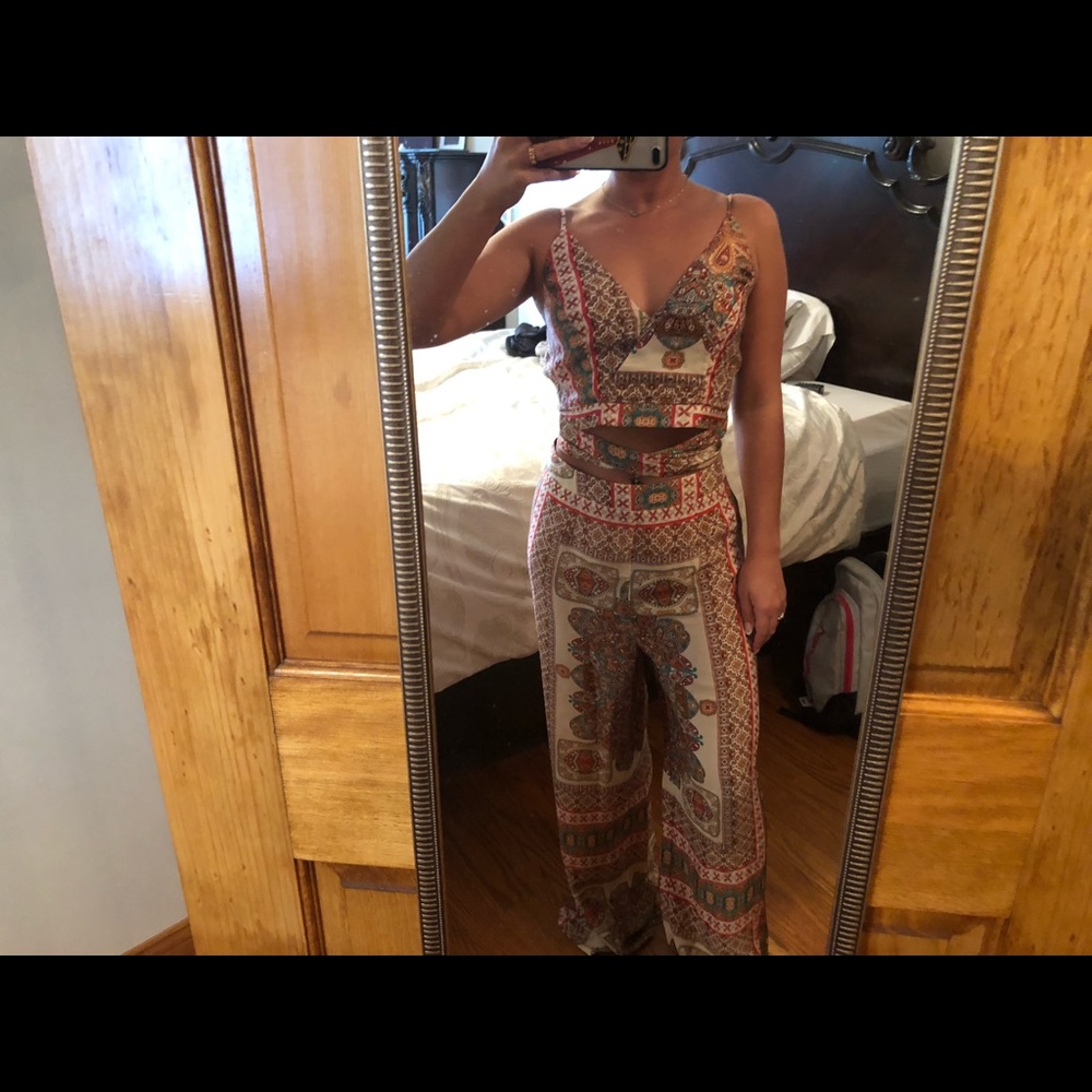 Two piece set - Picture 6 of 6
